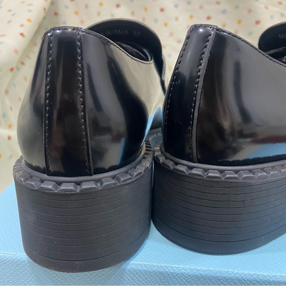 prada Women's black Loafers - Picture 3 of 4